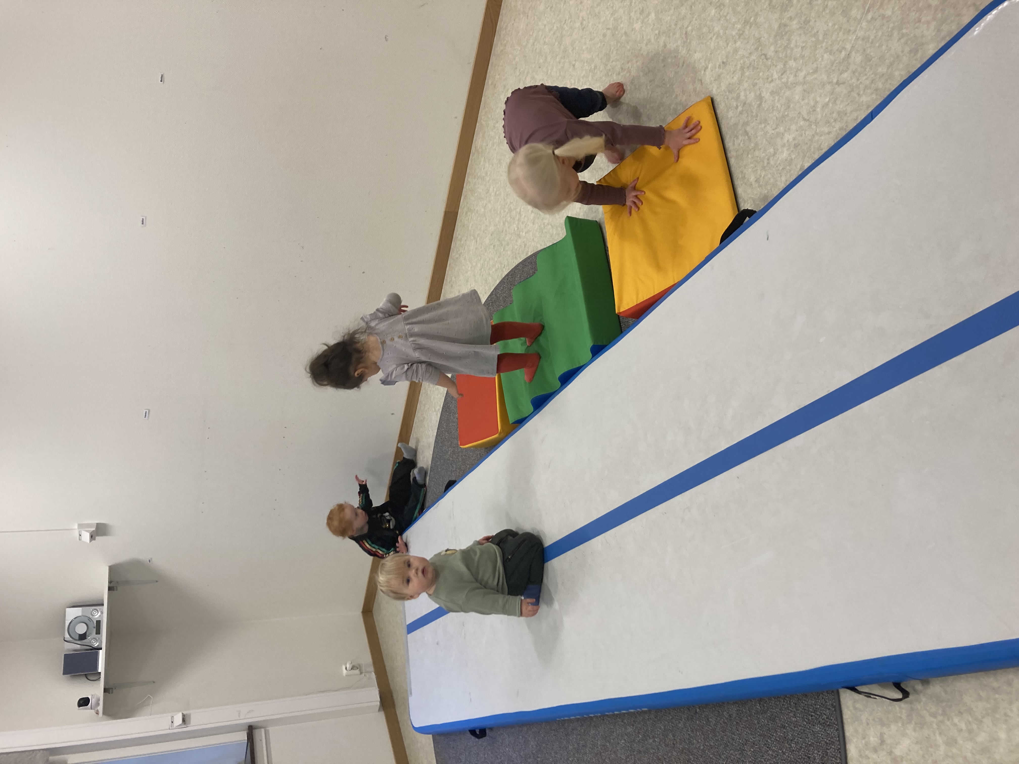 Motorik & snöexperiment på Stubben bild