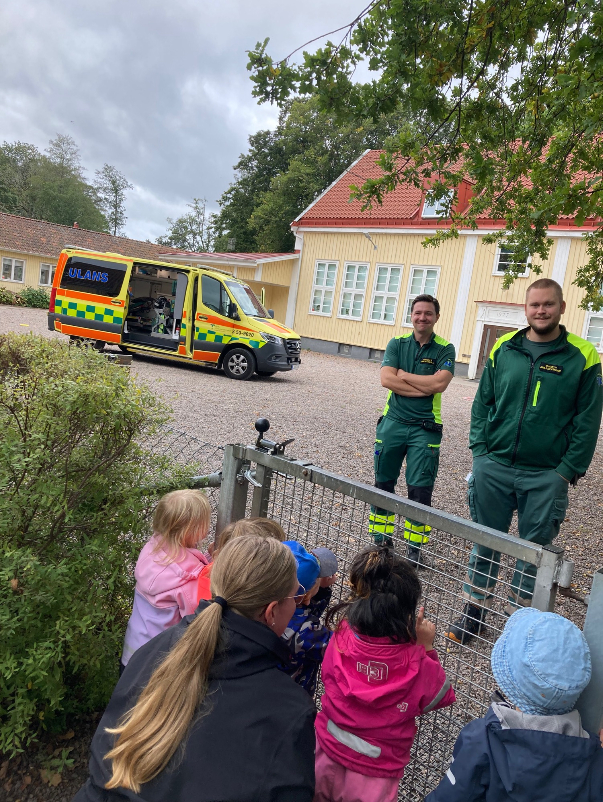 Besök av ambulansen bild