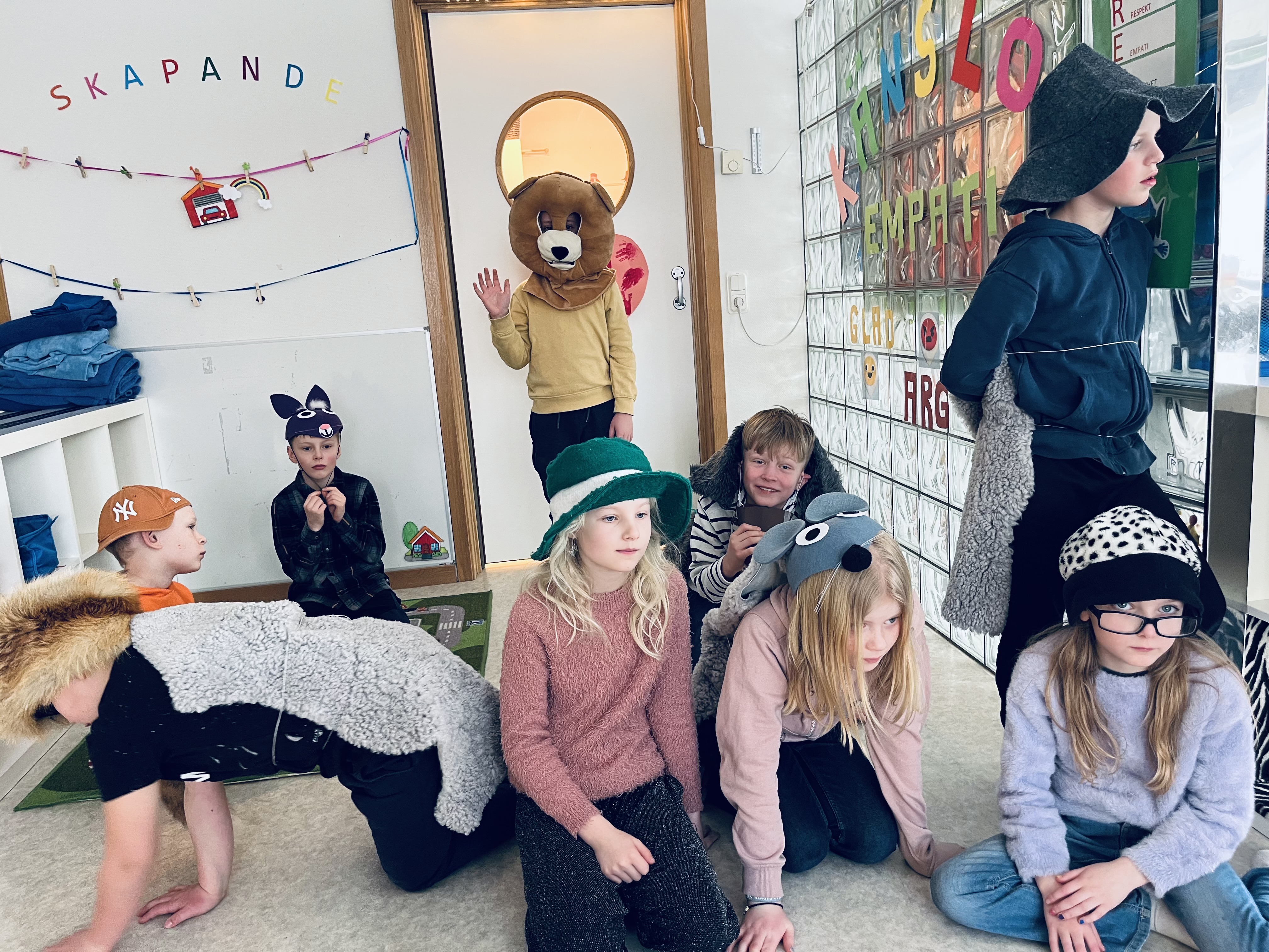 Teater åk 2 bild
