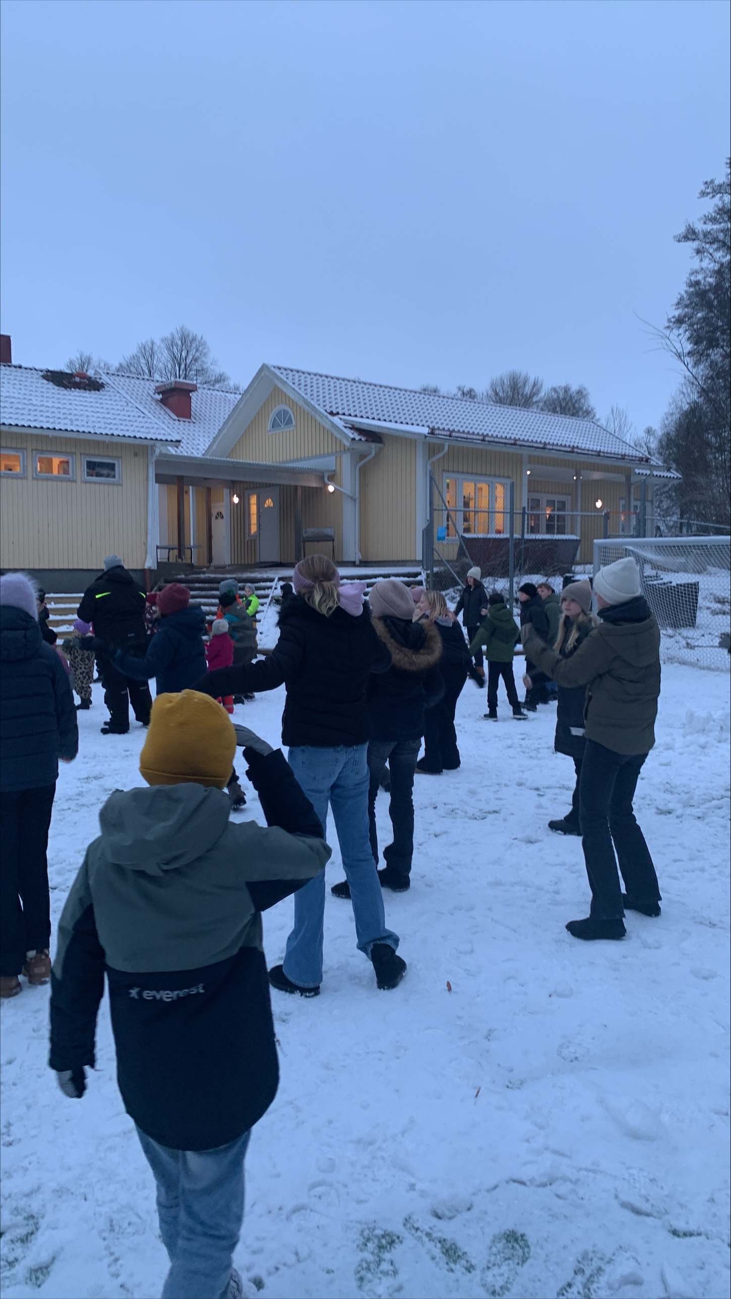 Fredagspuls på fotbollsplanen bild